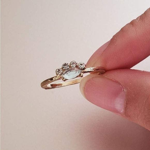 Paw Fashion Ring - Picture 2 of 3